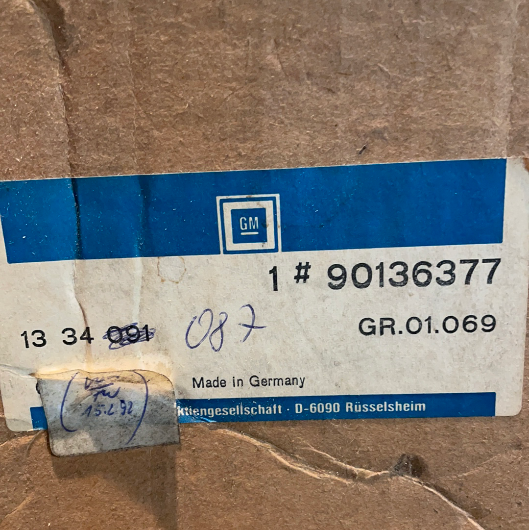 Original GM Opel Rekord 2.0 Liter Wasserpumpe Neu