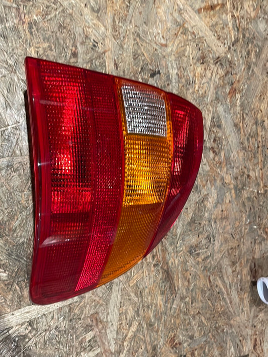 Original GM Opel Astra F Rückleuchte rechts Neu