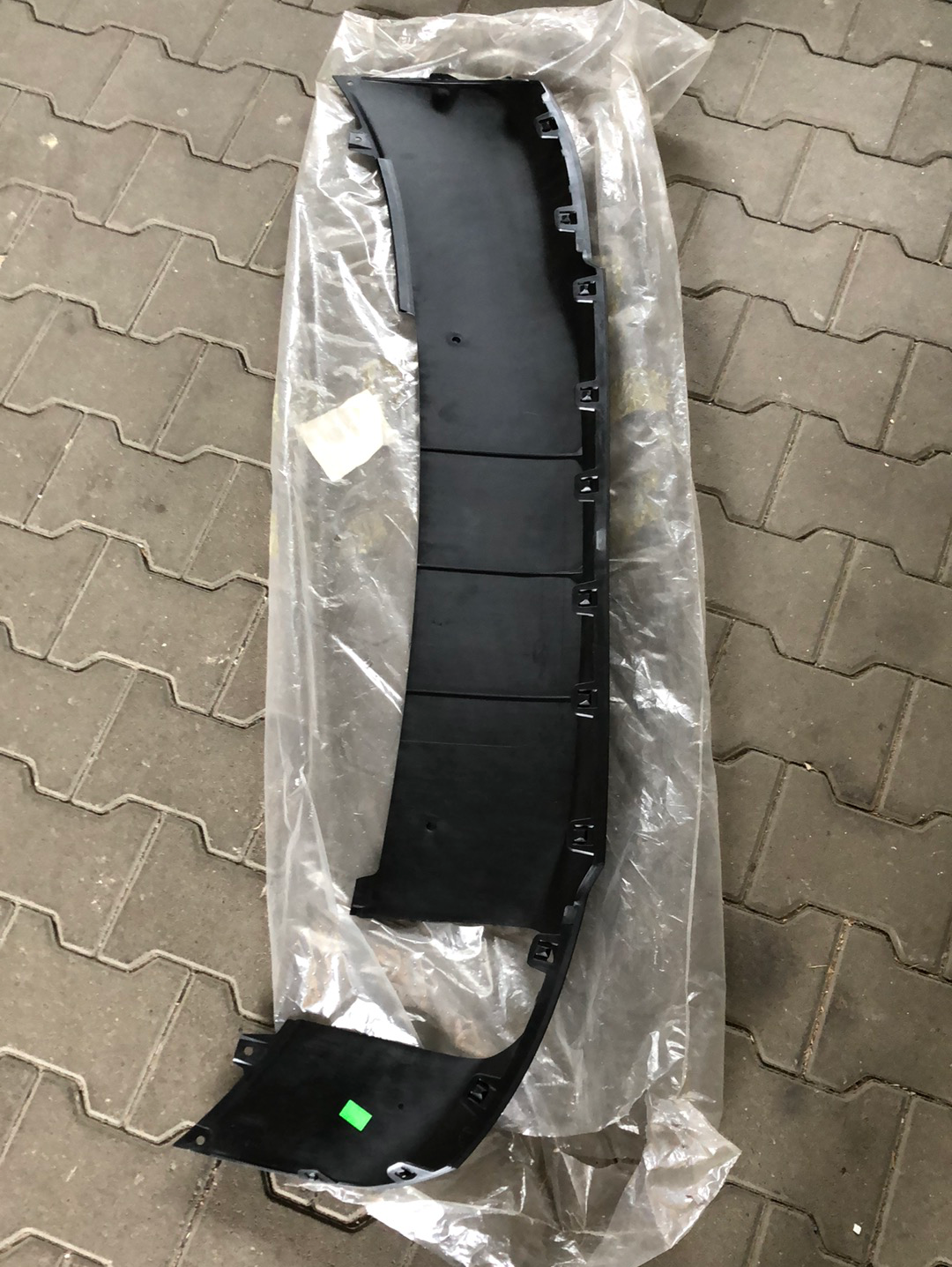 Original GM Opel Astra J Heckstoßstange Unten Mitte Neu