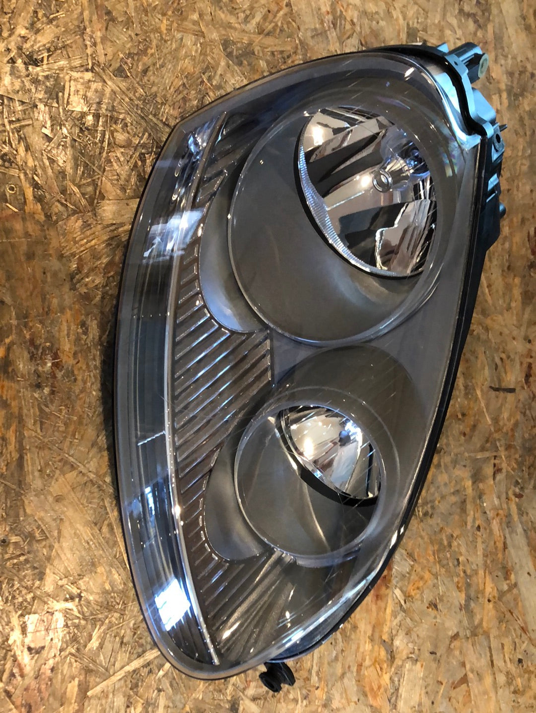 Original Hella VW Golf 5 Hauptscheinwerfer Neu