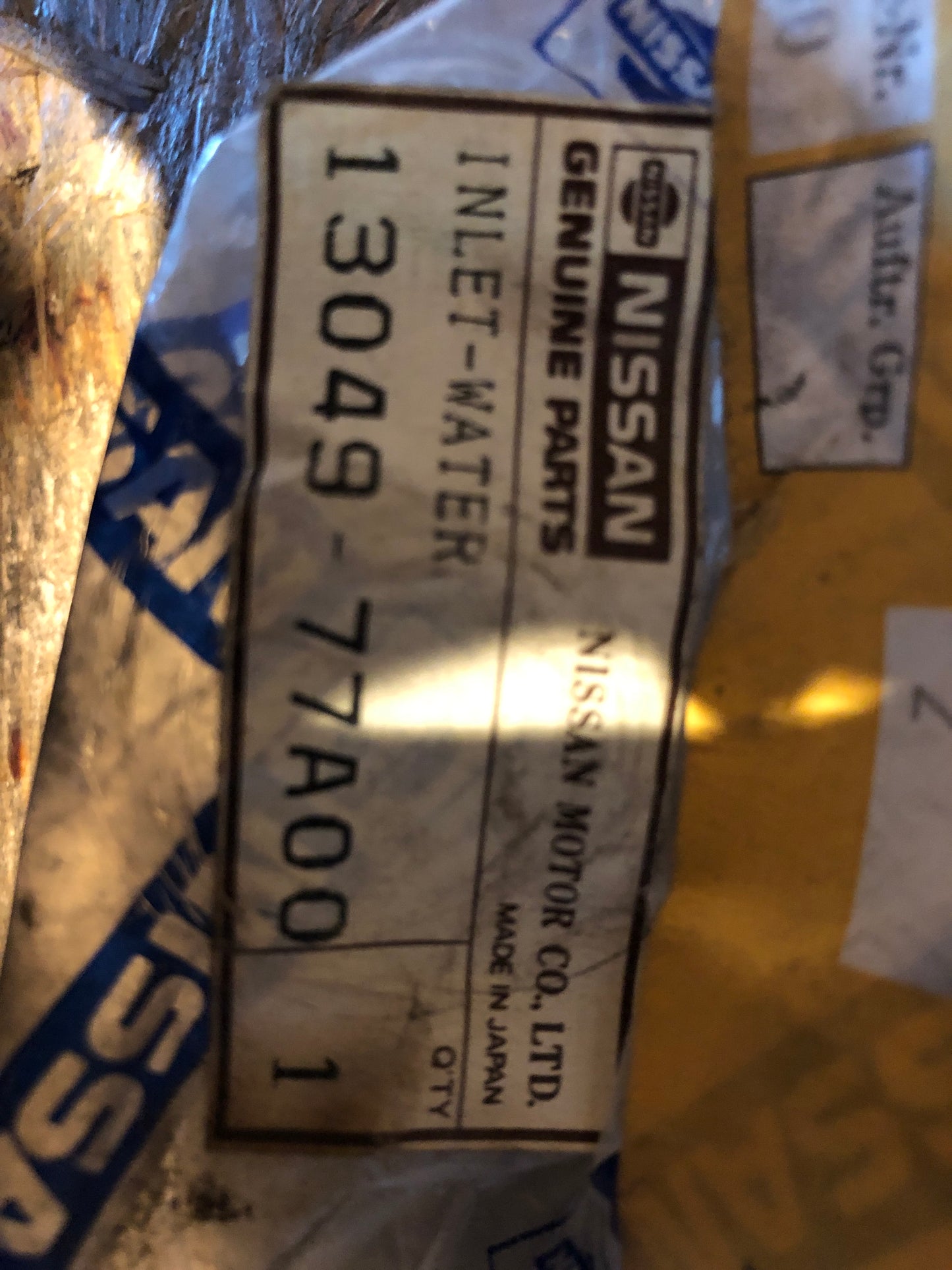Original Nissan Pulsar NX Sentra Ventil Wasserpumpe Neu