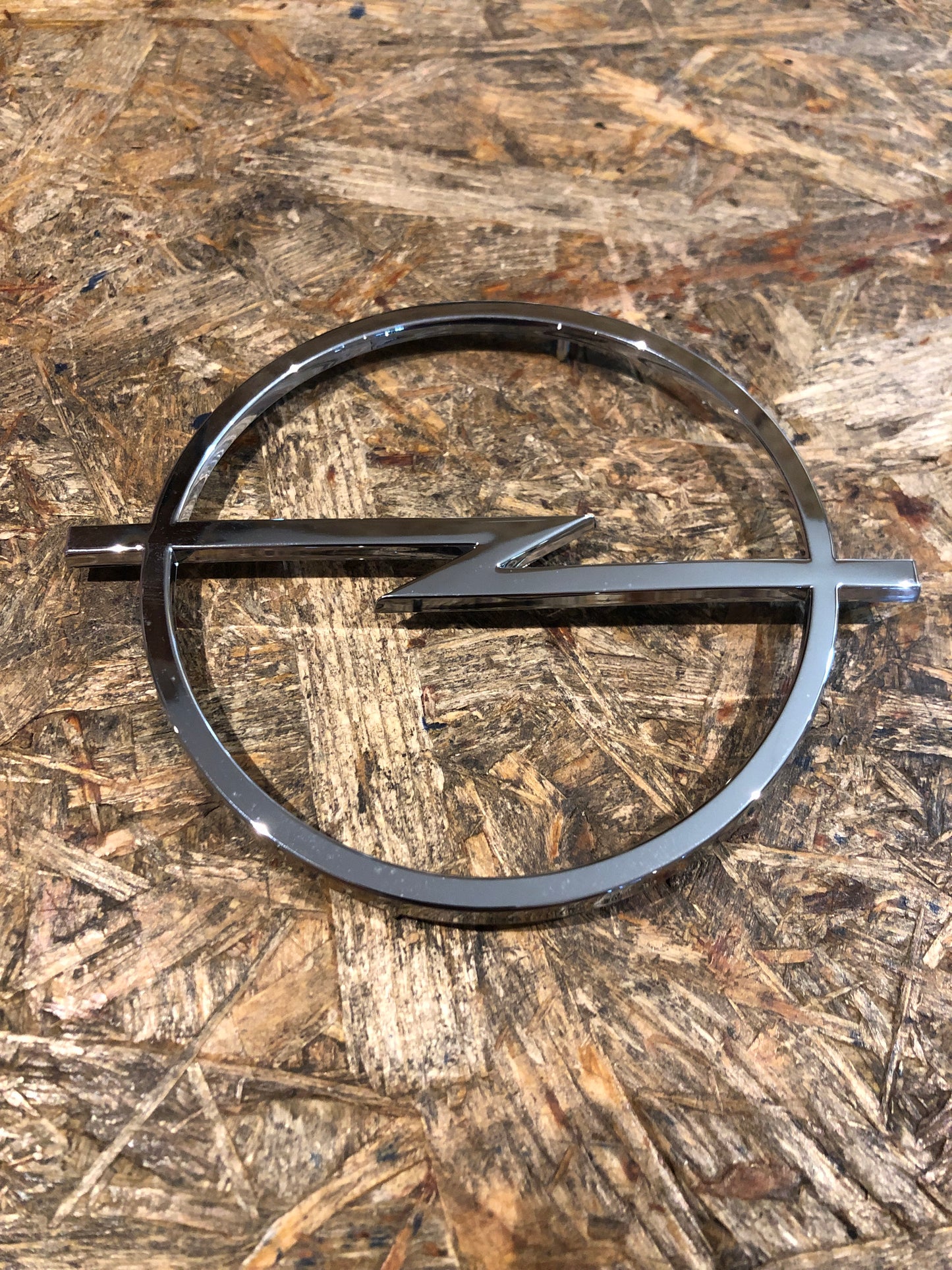 Original GM Opel Ascona C Emblem Kühlergrill Neu