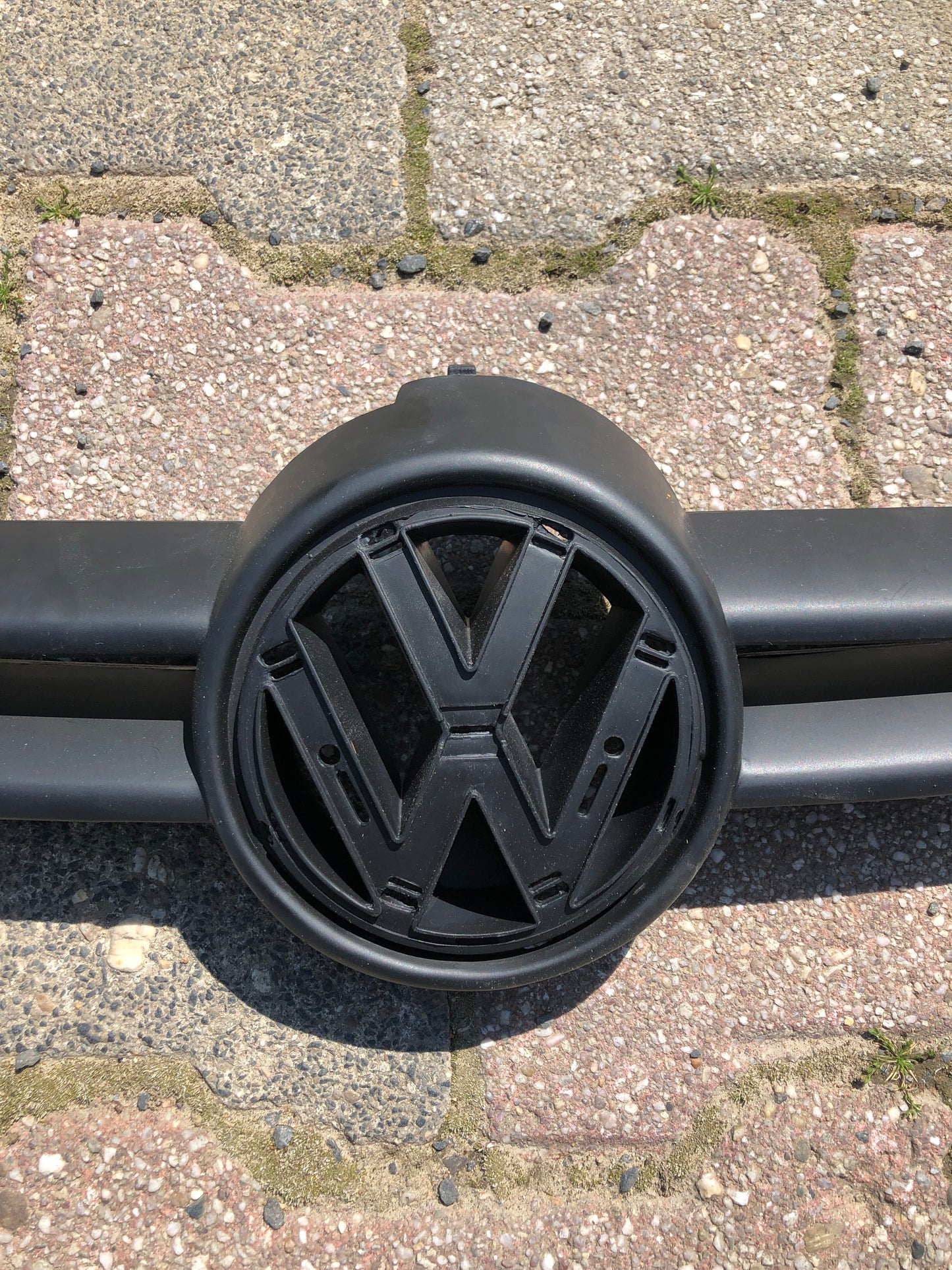 Original VW Golf A4 Frontgrill Einsatz Neu