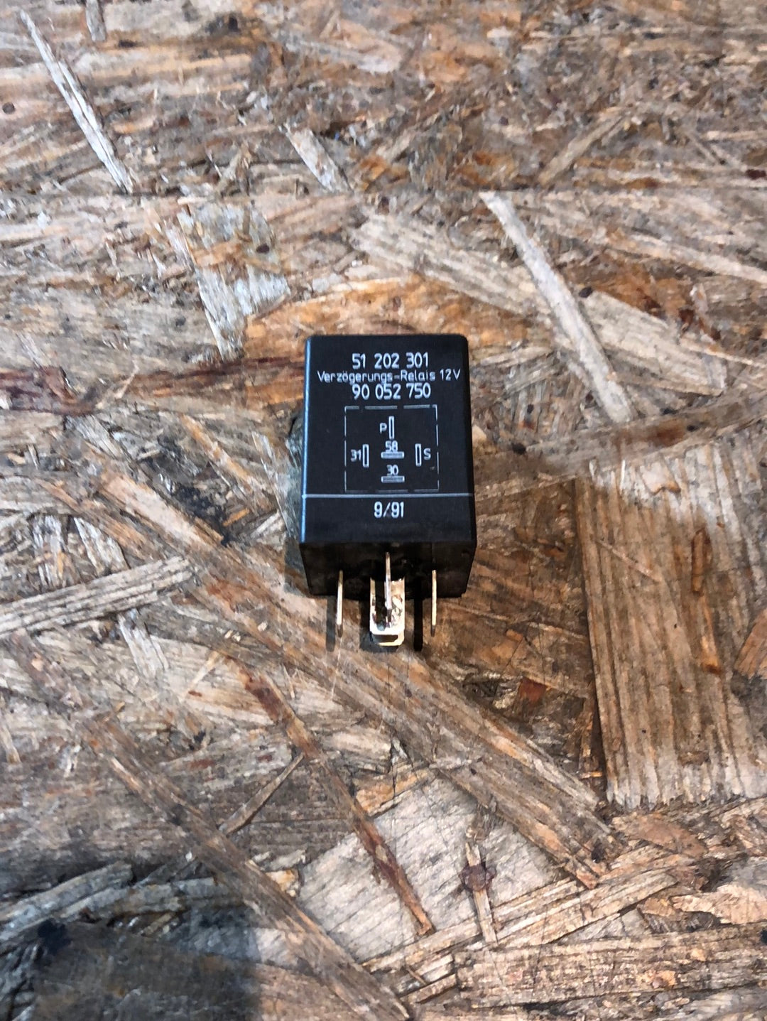 Original GM Opel Omega B Kadett E Corsa A Relais Scheinwerferreinigungsanlage Neu