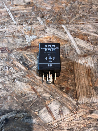 Original GM Opel Omega B Kadett E Corsa A Relais Scheinwerferreinigungsanlage Neu