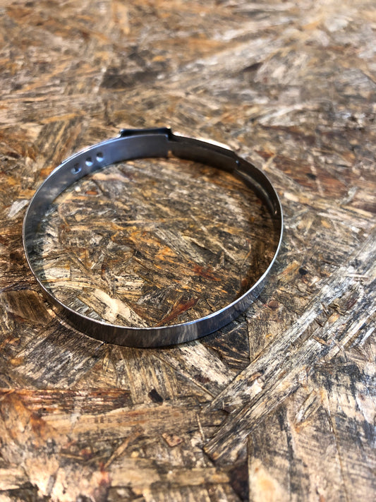 Original GM Opel Astra H Befestigungsschelle an Lenkgetriebe Neu