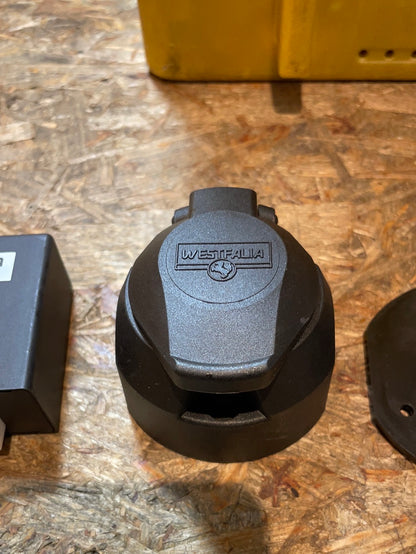 Original GM Opel Omega B Caravan E-Satz 12V Anhängerkupplung Neu