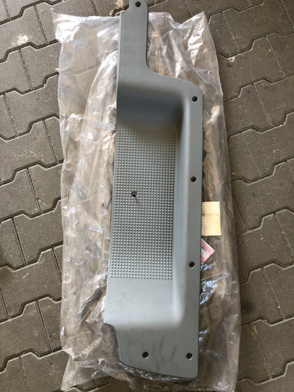 Original GM Opel Vivaro A Einstiegsverkleidung Kofferraum Neu