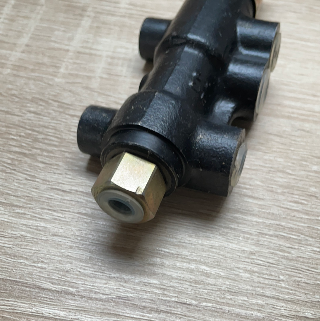 Original GM Opel Kadett D ATE Bremskraftregler Neu