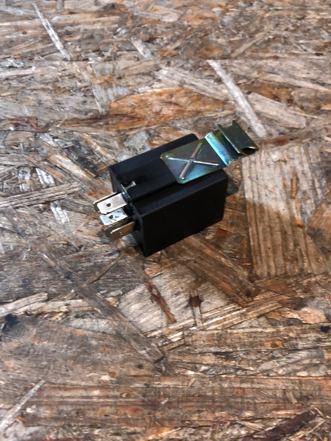 Original GM Opel Omega B Kadett E Corsa A Relais Scheinwerferreinigungsanlage Neu