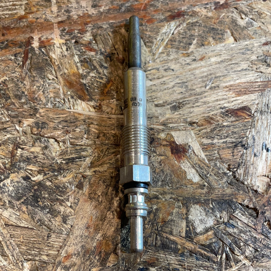 Original GM Opel Movano Vivaro 1.9 D Glühkerze Neu