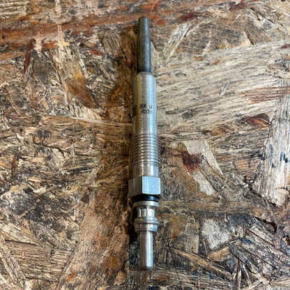 Original GM Opel Movano Vivaro 1.9 D Glühkerze Neu