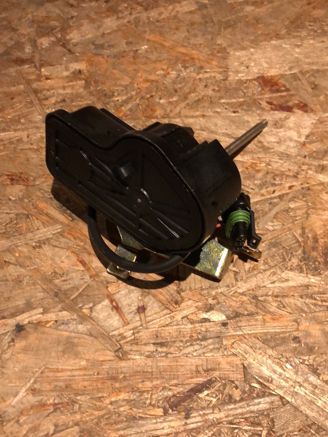 Original GM Opel Omega A Wischermotor Scheinwerferreinigungsanlage links Neu