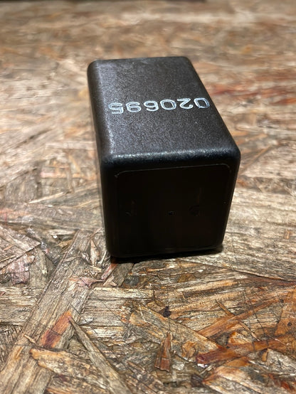 Original GM Opel Frontera A Kühlerlüfter Relais Neu