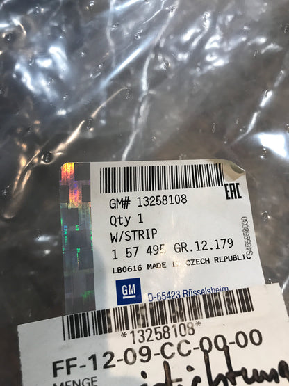 Original Opel Astra J SportsTourer Gummidichtung Hecklappe NEU