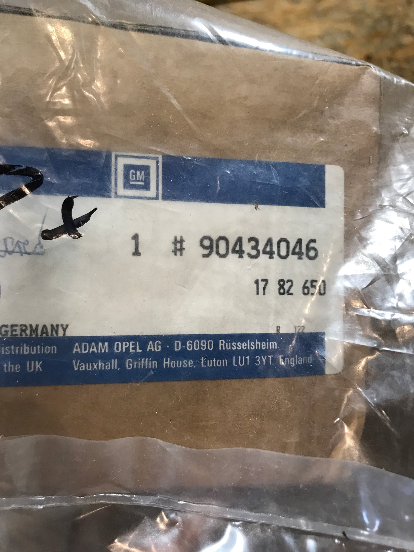 Original Opel Astra F Einsatz Gehäuse Kassettenbox NEU