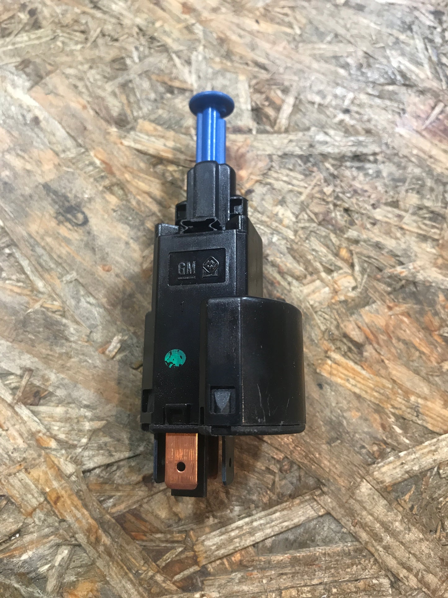 Original Opel Vectra B Bremslichtschalter NEU