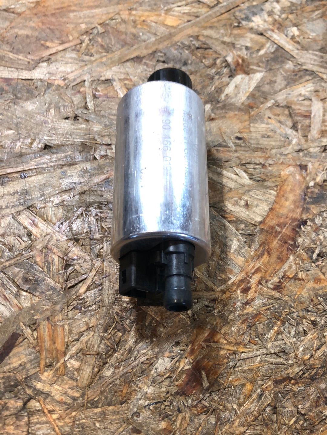 Original GM Opel Omega B 2.5TD Benzinpumpe Neu