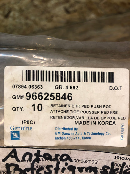 Original GM Opel Antara Befestigungsklammer Pedale Neu