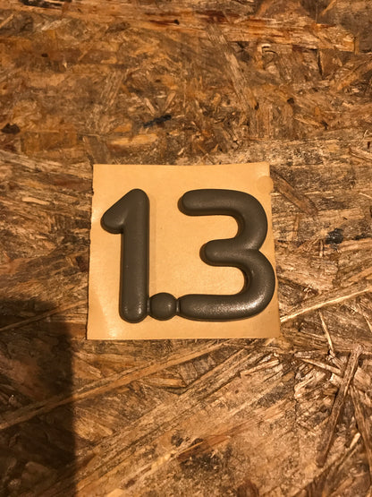 Original 1,3 Emblem für Kadett E NEU