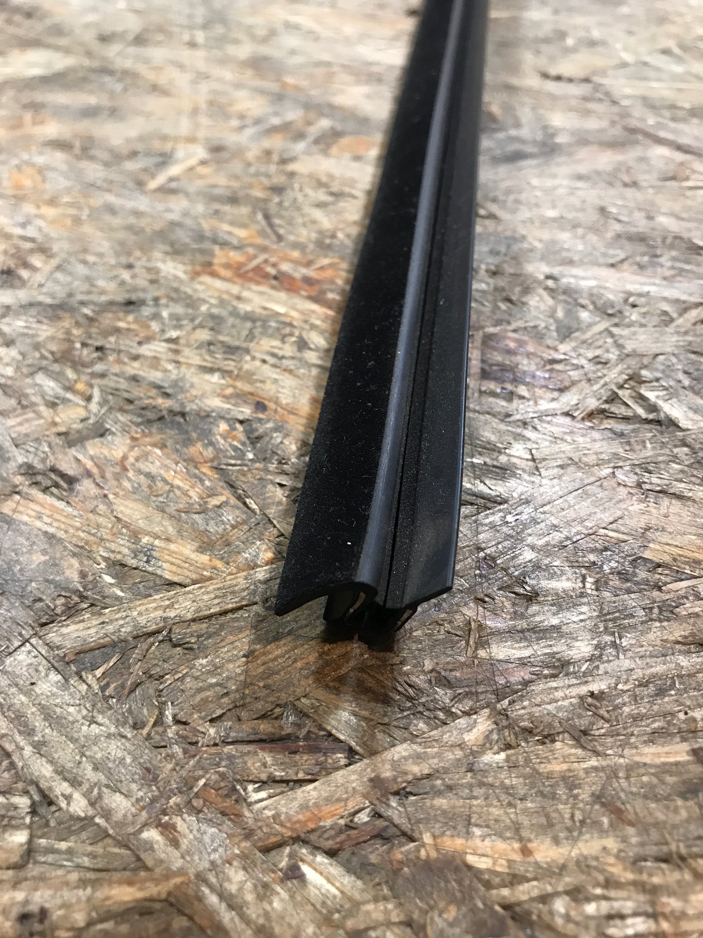 Original Opel Kadett E Abdichtung innen links vorn NEU