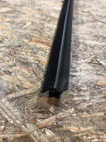 Original Opel Kadett E Abdichtung innen links vorn NEU
