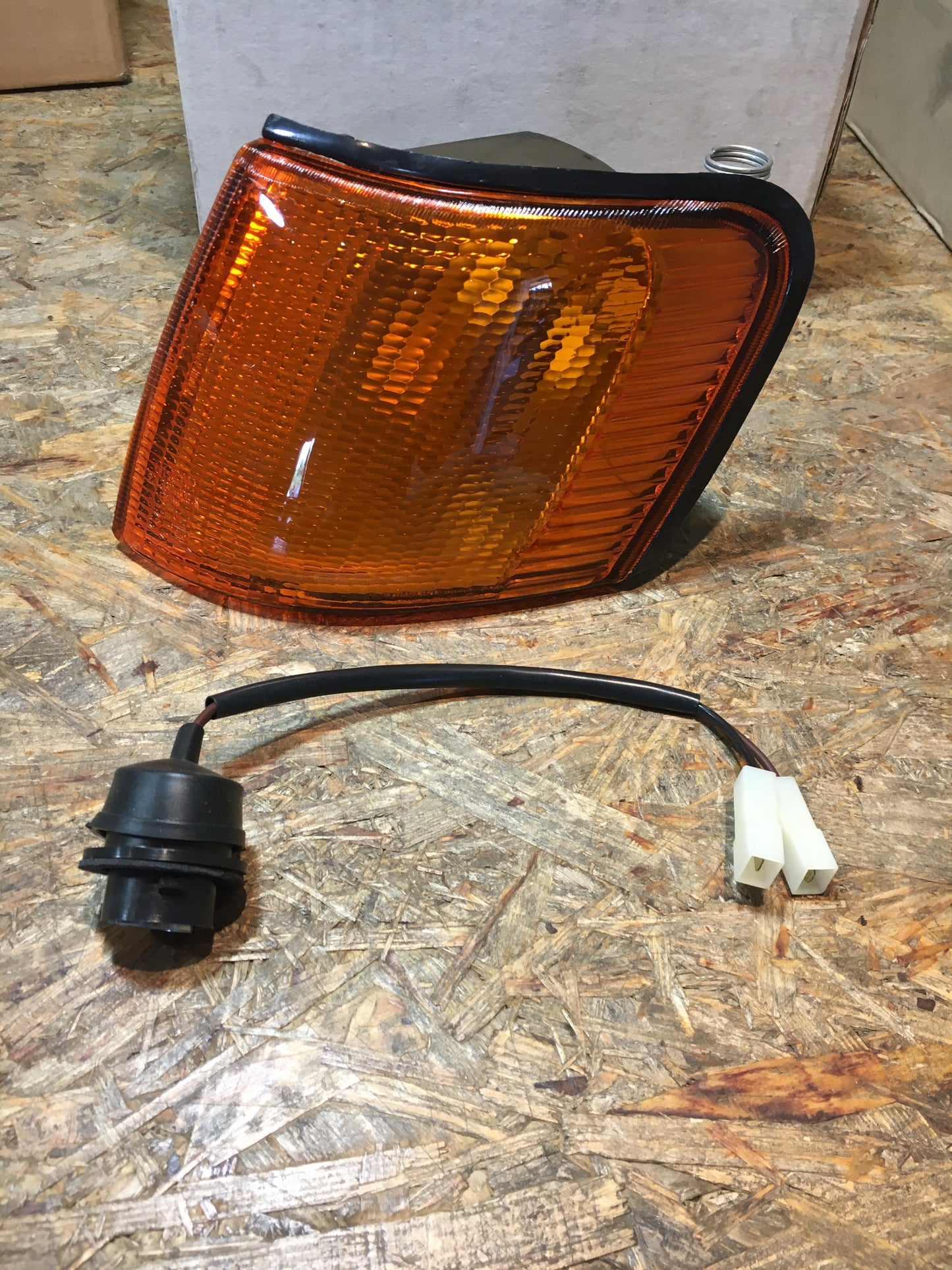 Original Ford Scorpio 83-90 Blinkleuchte vorne links NEU