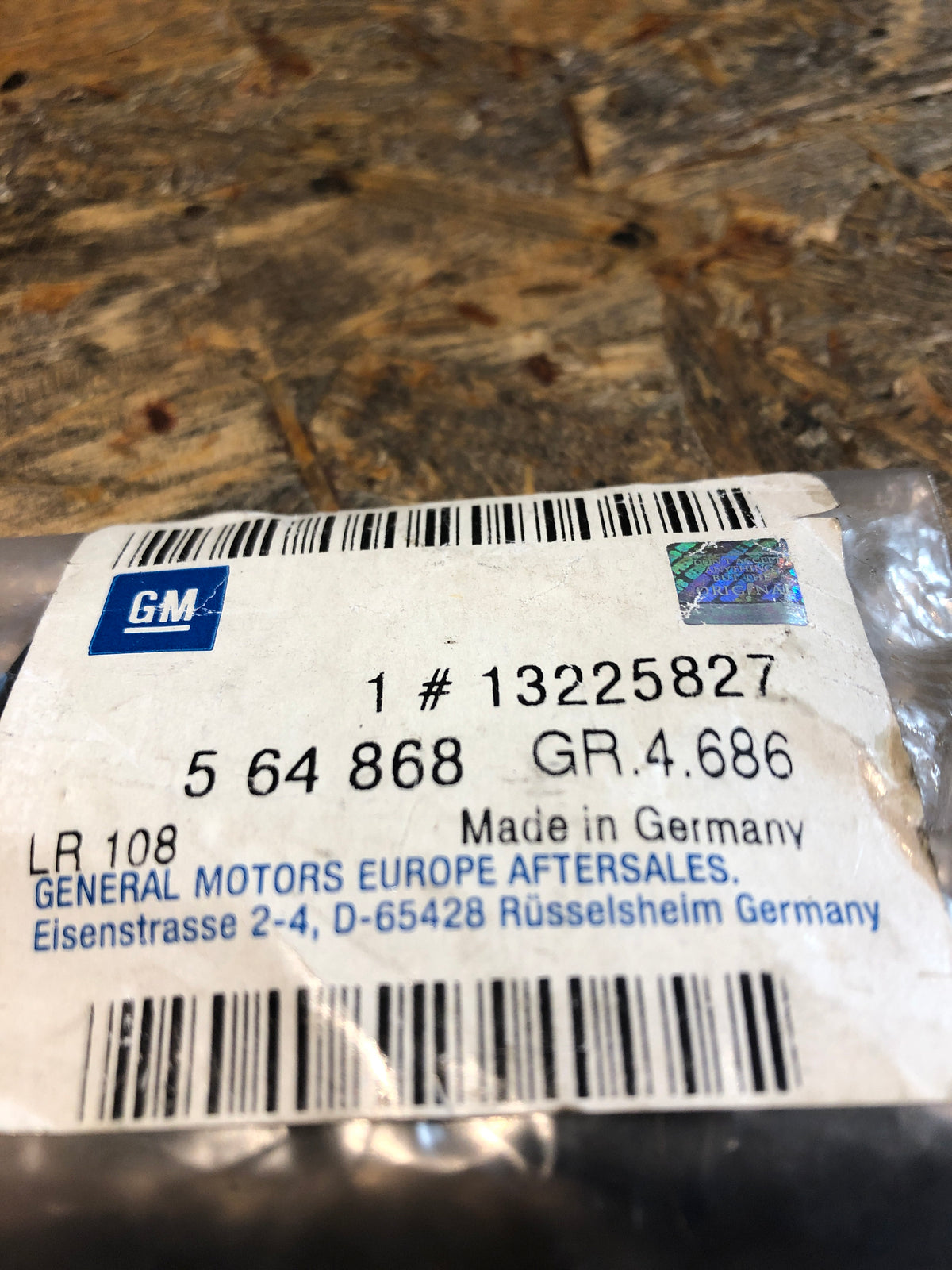 Original Opel Astra J Clip Kraftstoffleitung Neu