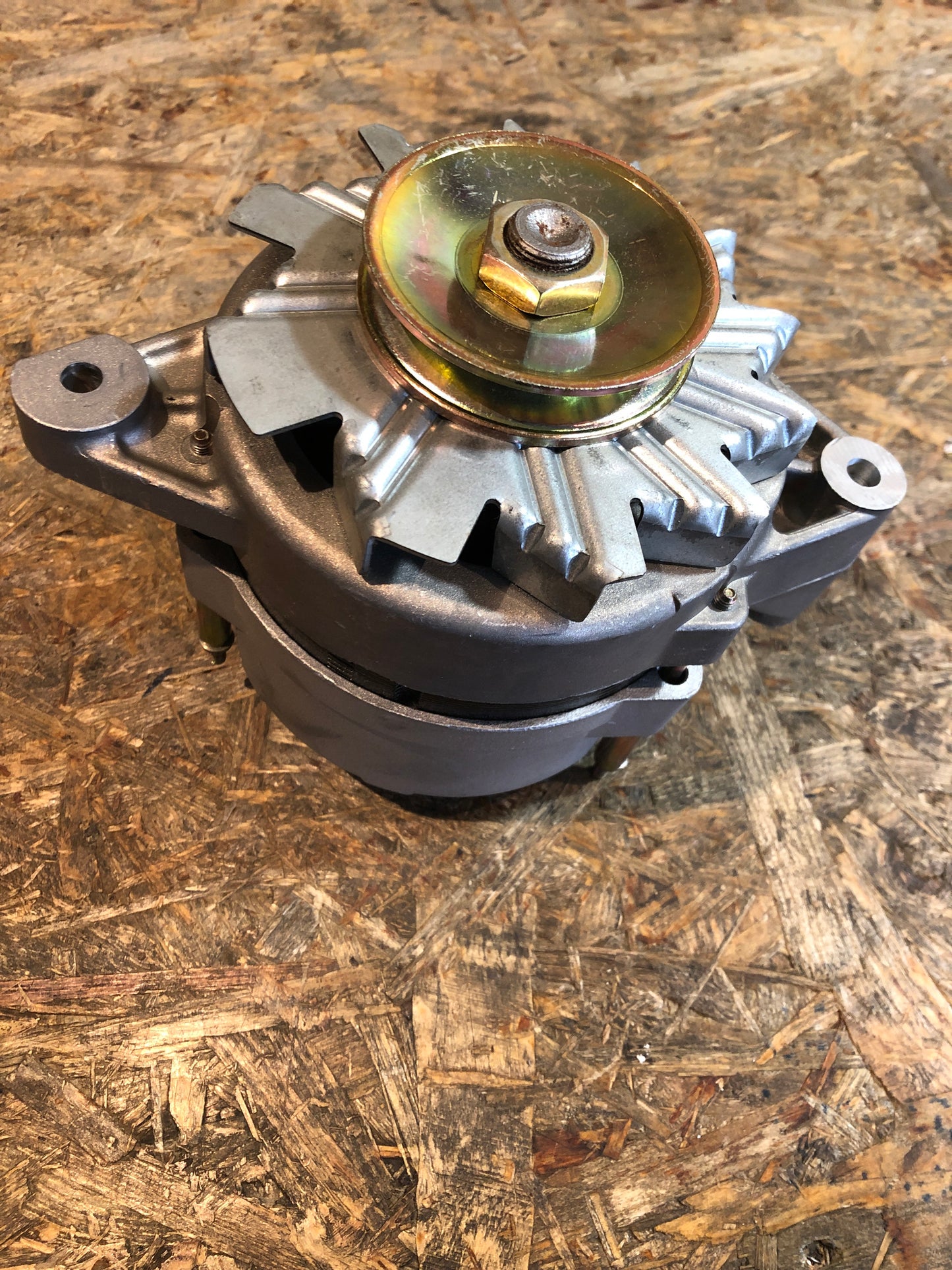 Original GM Opel Calibra Lichtmaschine 14V 45A Neu