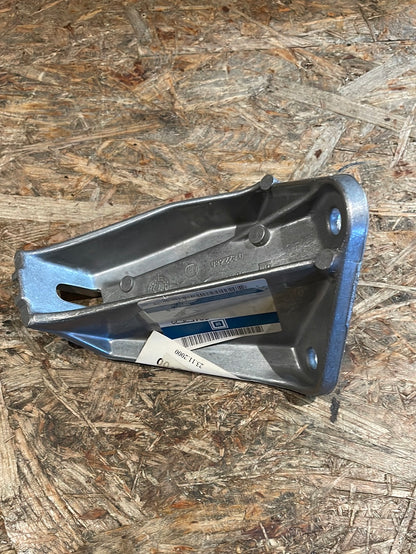 Original GM Opel Rekord E Monza Senator A Manta B Motorhalter vorne rechts Neu