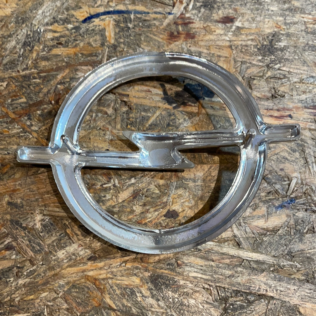 Original GM Opel Rarität Commodore B Emblem Kühlergrill Neu