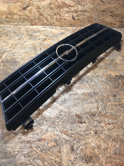 Original Opel Senator A2 Monza Frontgrill NEU