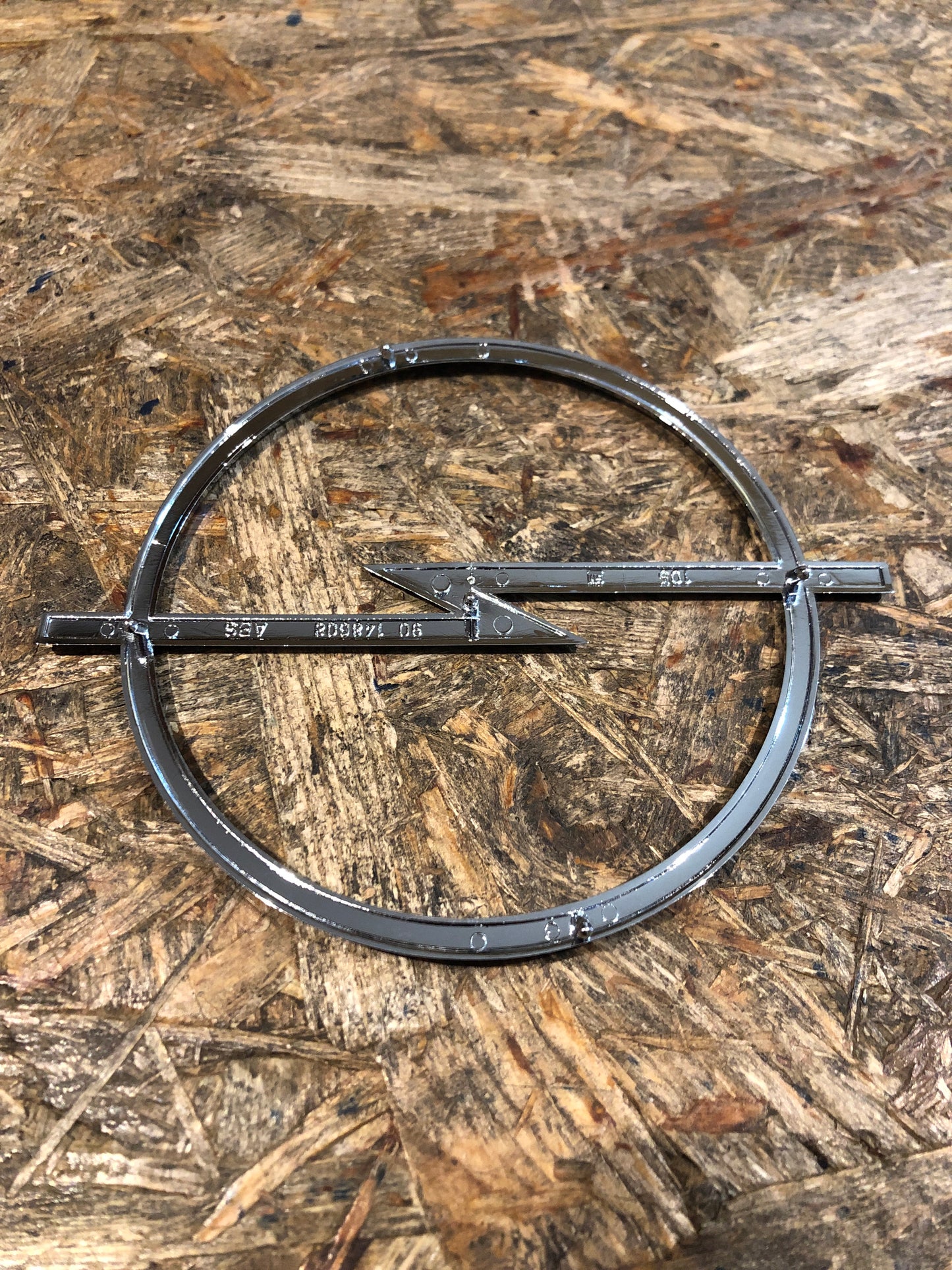 Original GM Opel Ascona C Emblem Kühlergrill Neu