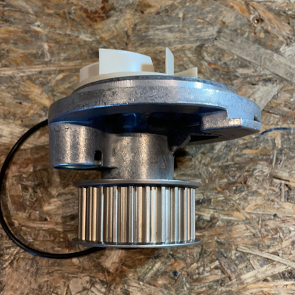 Original GM Opel Wasserpumpe Neu