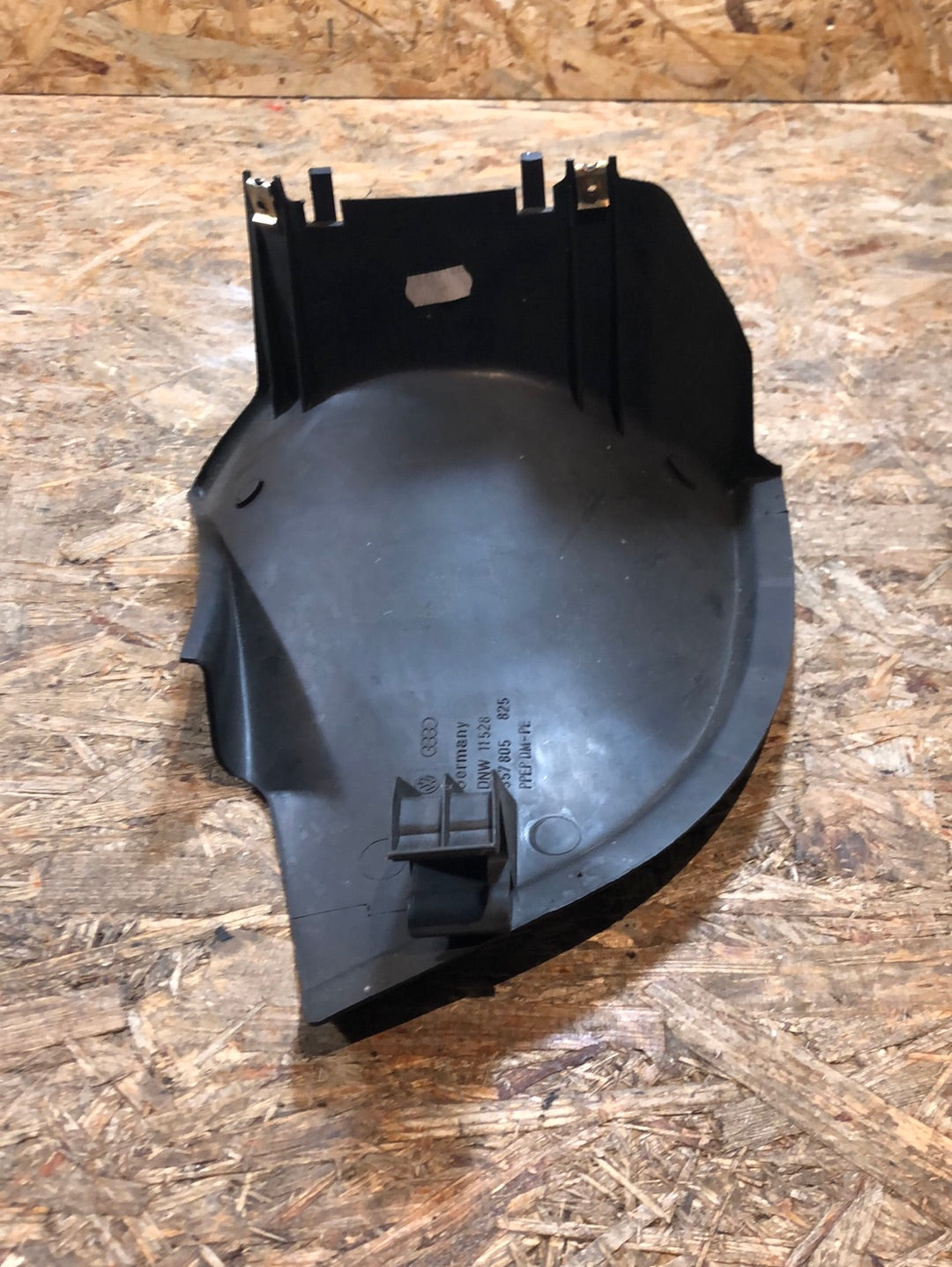 Original VW Passat 35i Luftkanal Radhaus vorne Neu