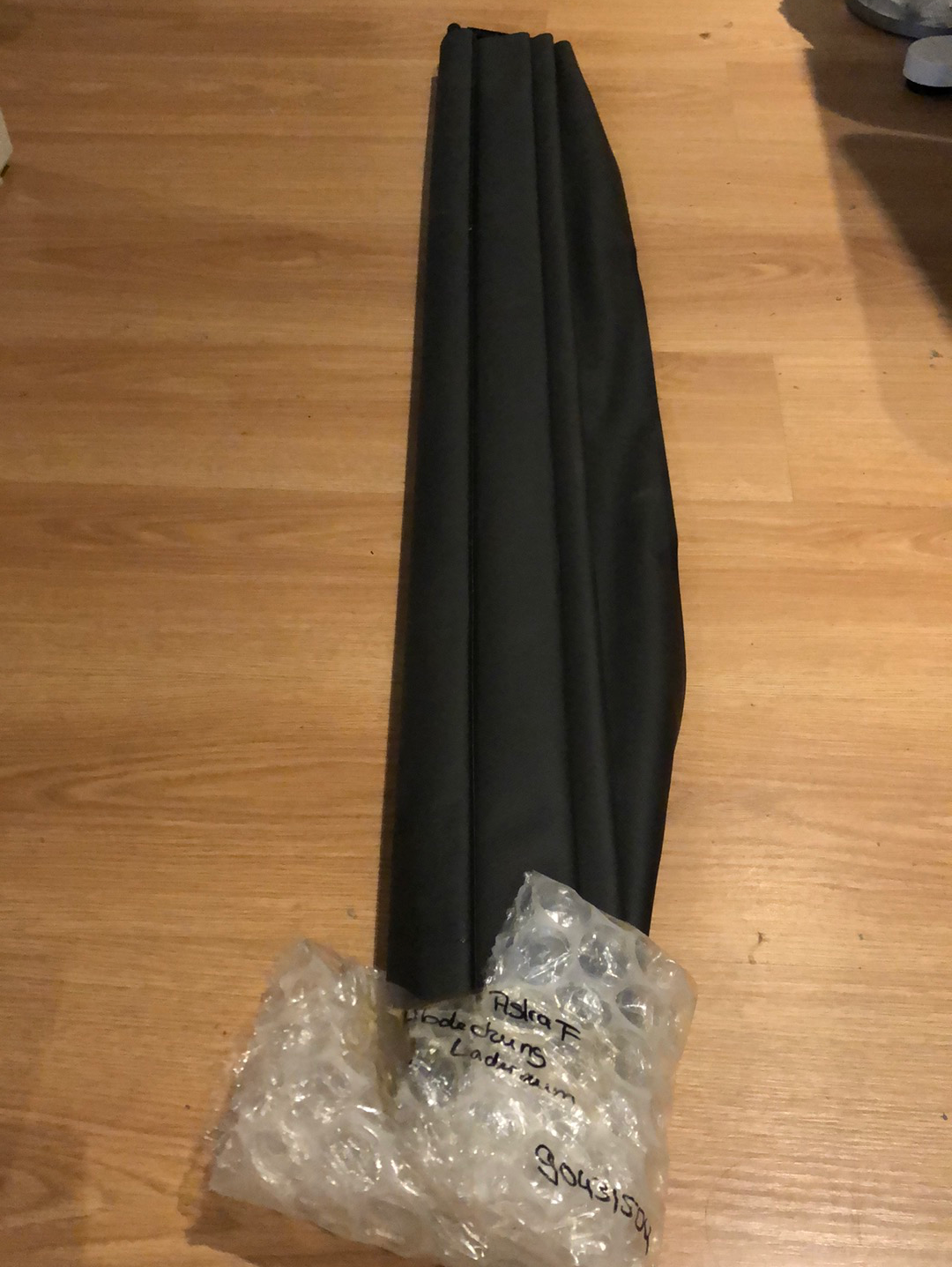 Original GM Opel Astra F Laderaumabdeckung Neu