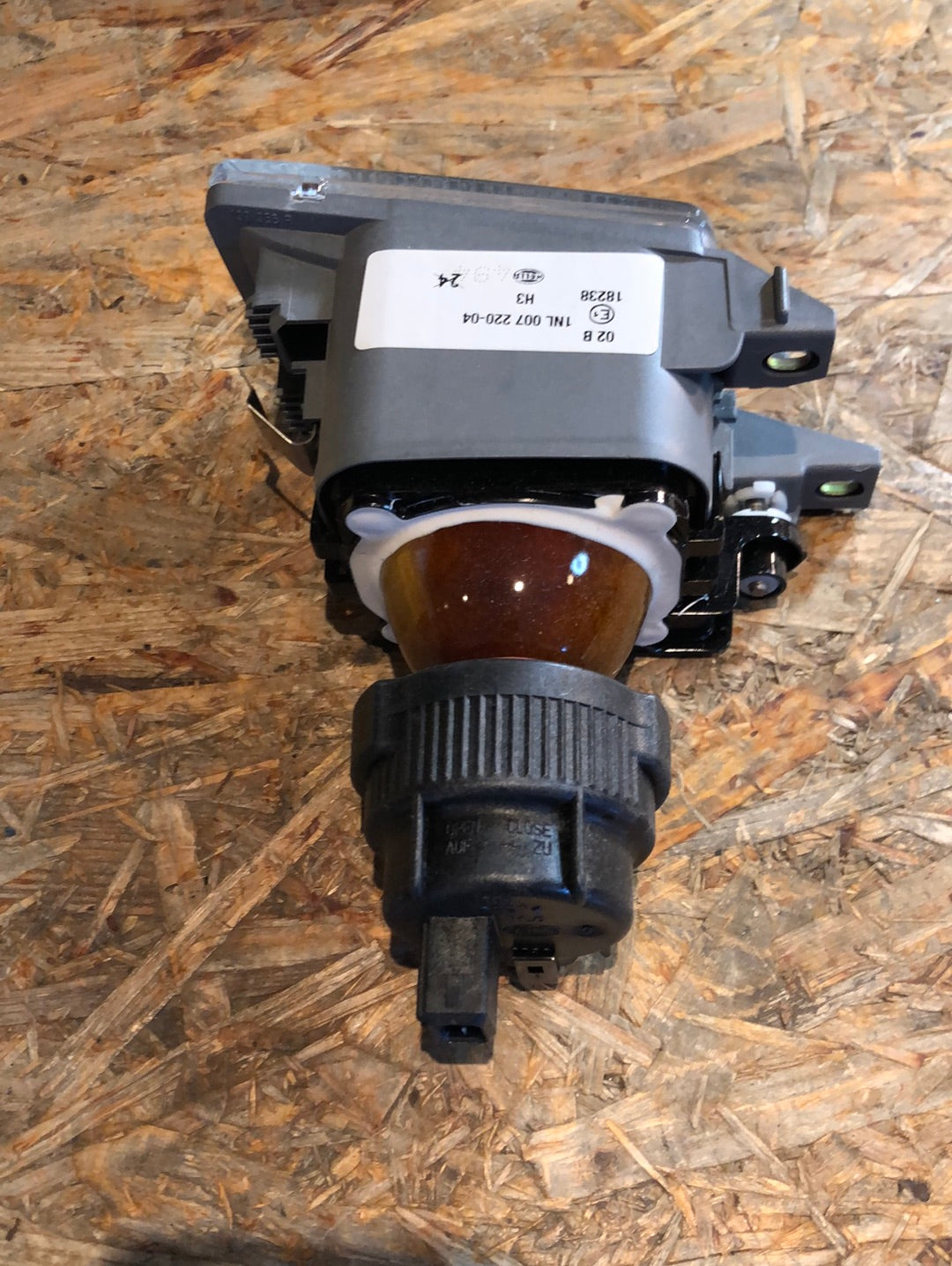 Original Hella VW Golf 3 Bj. 91 Vento Bj. 92 Zusatz-Nebelscheinwerfer rechts Neu