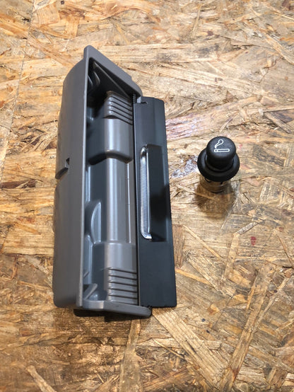 Original GM Opel Meriva A Aschenbecher Neu