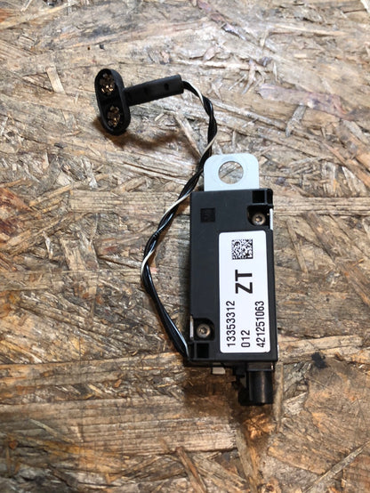 Original GM Opel Astra Antennenverstärker Neu