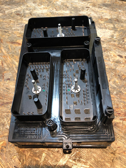 Original Opel Astra H Sicherungskasten Motorraum Neu