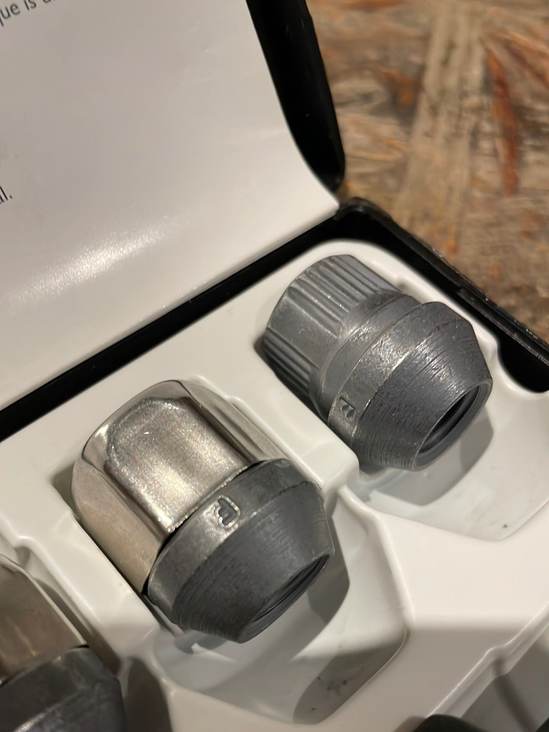 Original GM Chevrolet Aveo Lacetti Radmuttersatz Neu