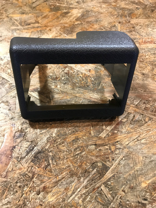 Original Opel Astra F Einsatz Gehäuse Kassettenbox NEU