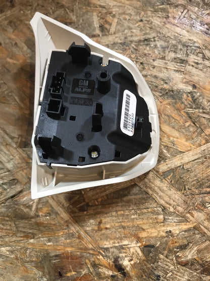 Original Opel Corsa D Lenkrad Radiobedienung  NEU