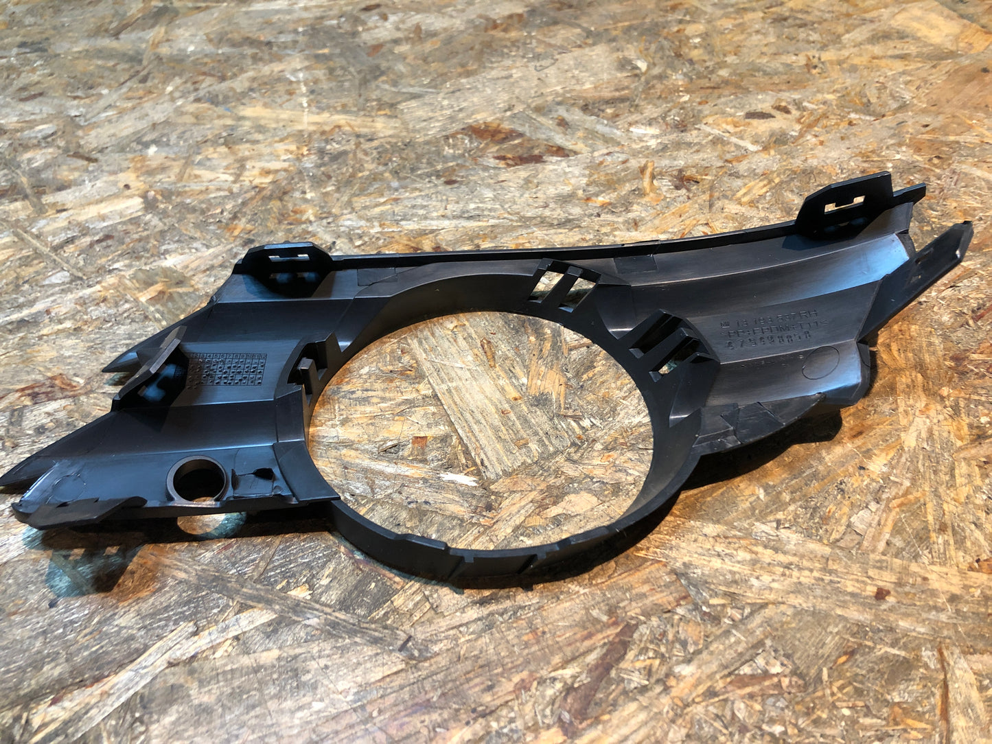 Original GM Opel Meriva Blende Nebelscheinwerfer an Stoßstange Neu