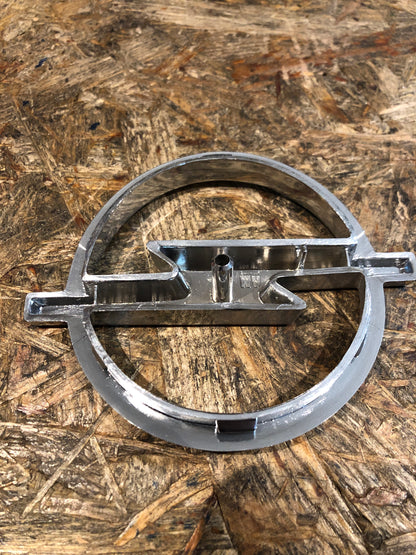 Original GM Opel Astra F Vectra A Emblem Kühlergrill Neu