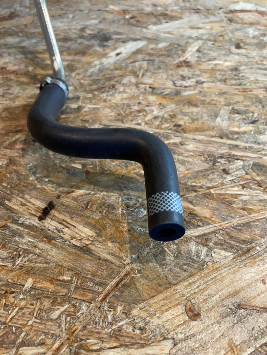 Original GM Opel Astra H Rohrleitung Neu