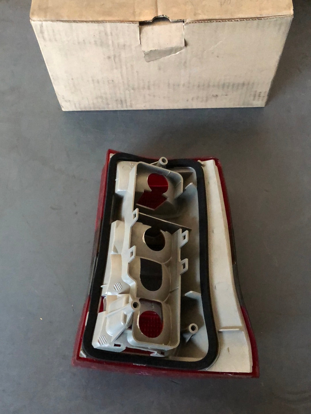Original GM Opel Astra F Rückleuchte links Neu