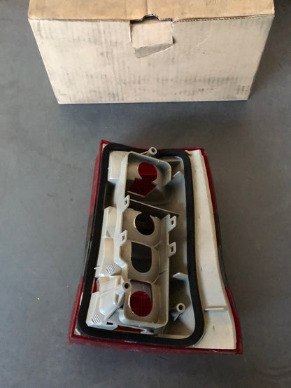 Original GM Opel Astra F Rückleuchte links Neu