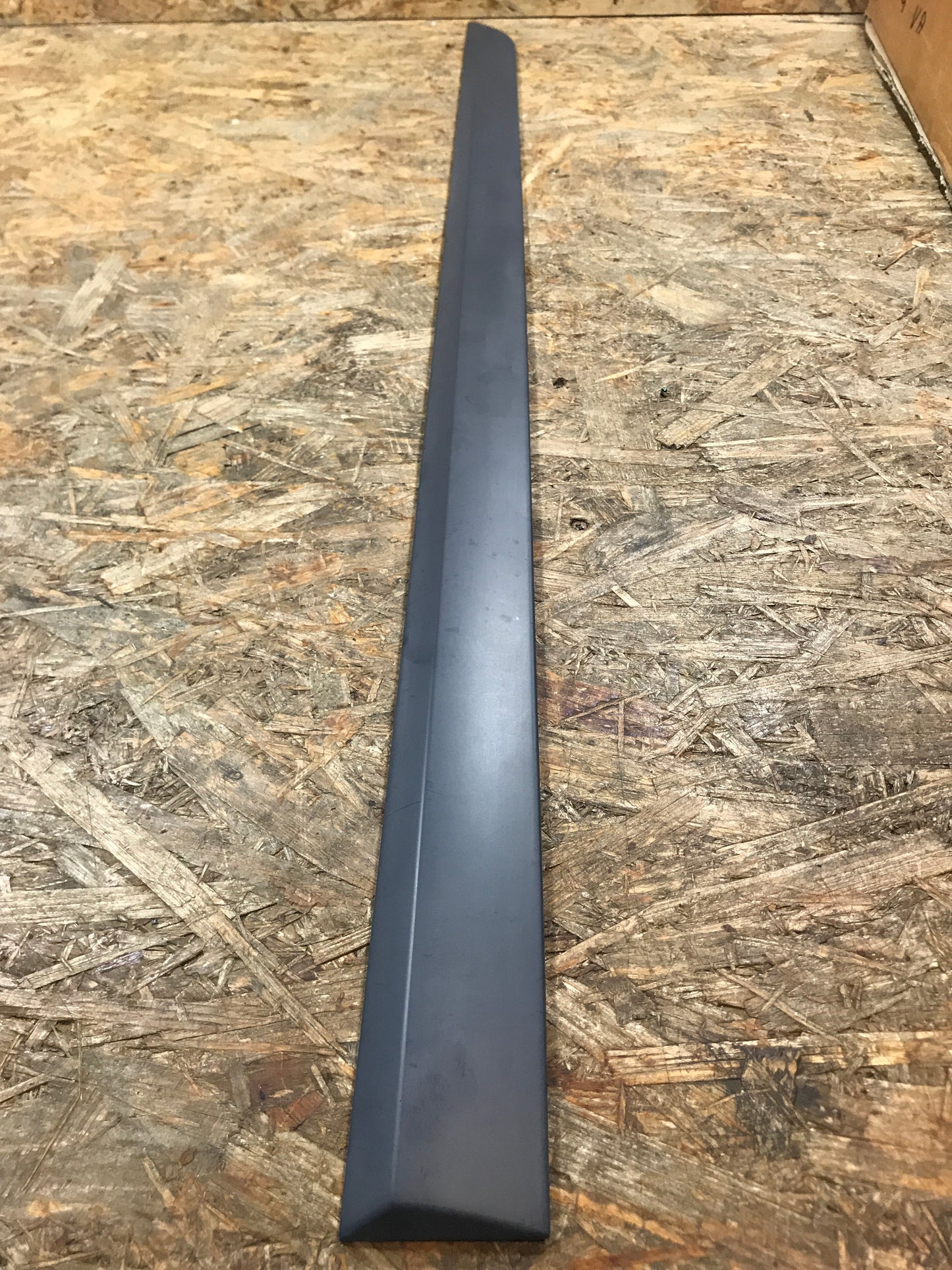 Original Opel Astra H Schutzleiste vorne links NEU