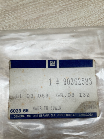 Original GM Opel Ascona C Schutzzierleiste vorne links mit gelbem Streifen Neu